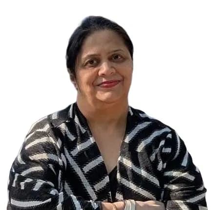 Portrait of Urmi Joshi, founder and art teacher at Heart to Art